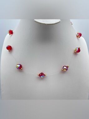 Beautiful Vintage Red Crystal Bead Illusion Necklace Gold Accents 15.5”